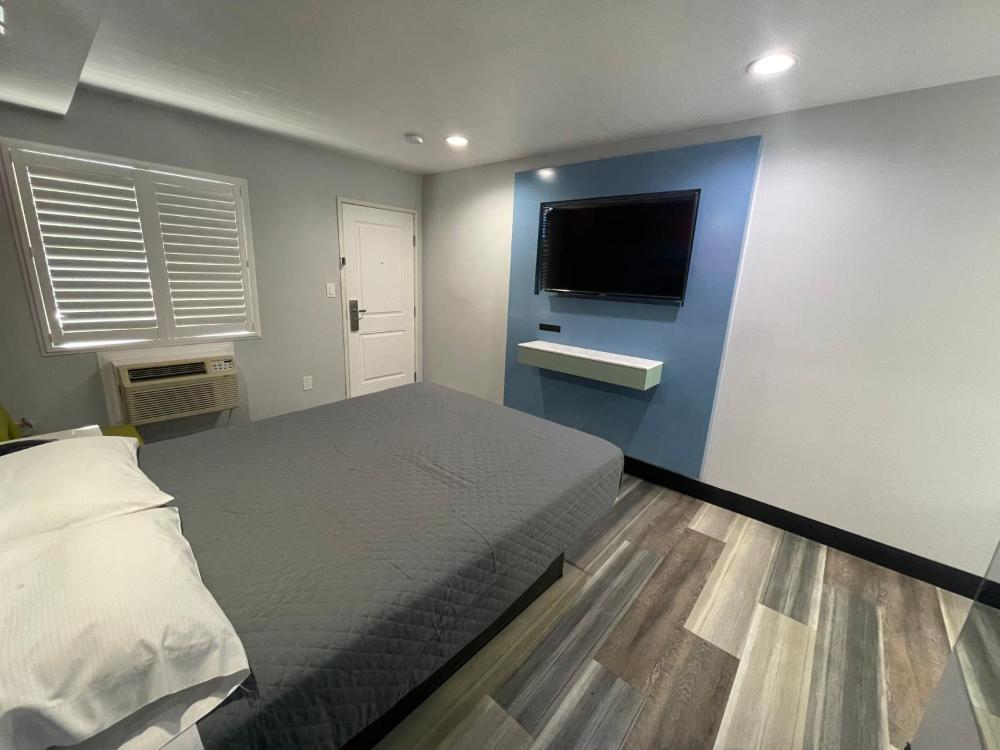 Queen Room with Two Queen Beds interior